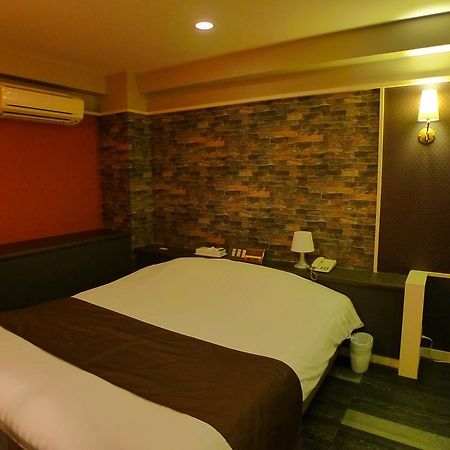 Hotel Golf III Atsugi (Adults Only) Buitenkant foto