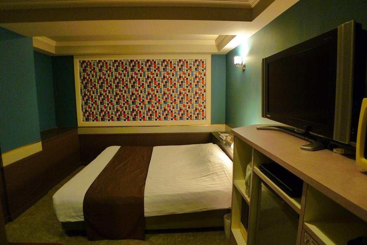 Hotel Golf III Atsugi (Adults Only) Buitenkant foto