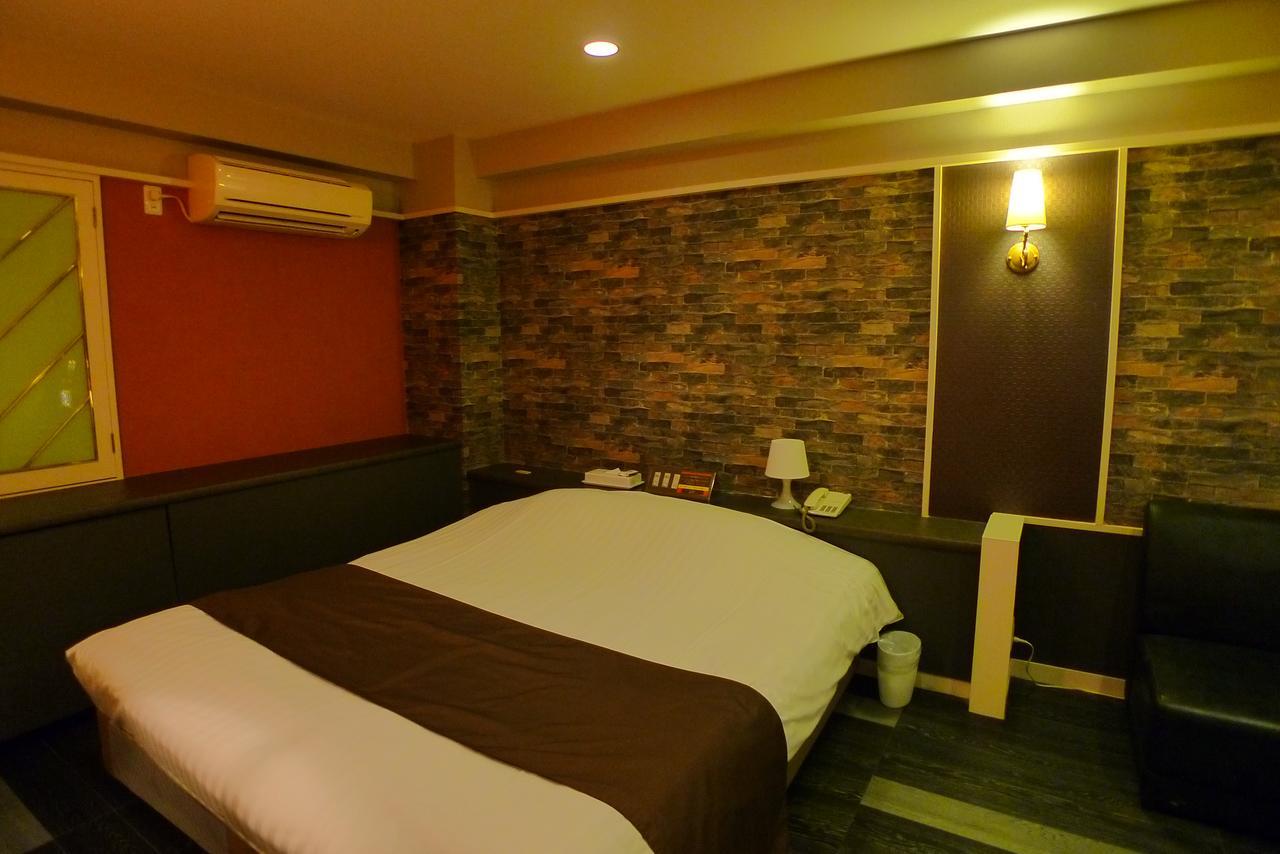 Hotel Golf III Atsugi (Adults Only) Buitenkant foto