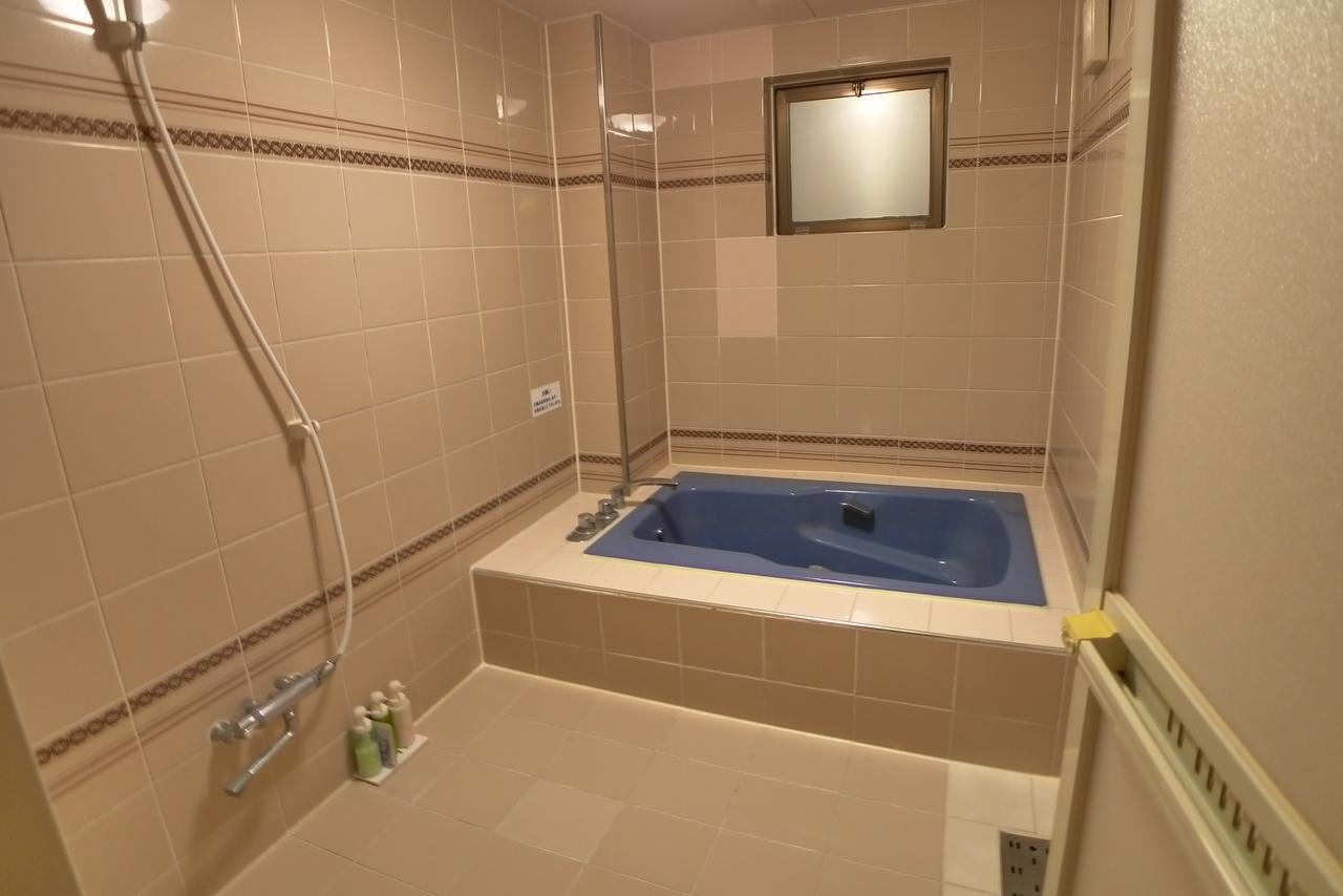 Hotel Golf III Atsugi (Adults Only) Buitenkant foto