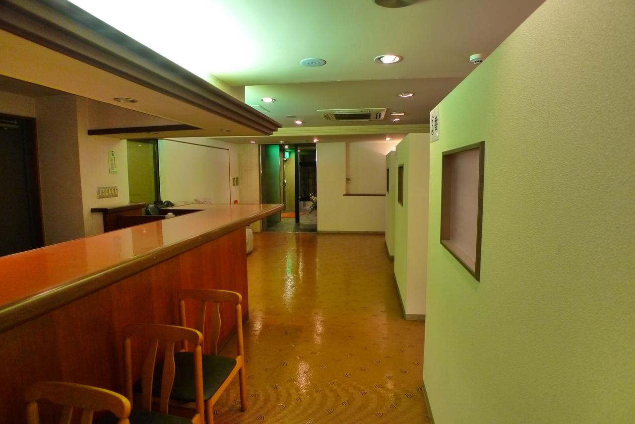 Hotel Golf III Atsugi (Adults Only) Buitenkant foto